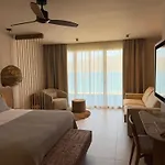 Casa C Hotel