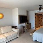 Casa C Hotel