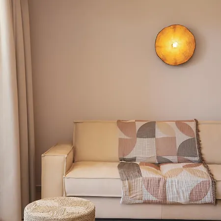 Casa C & 4*