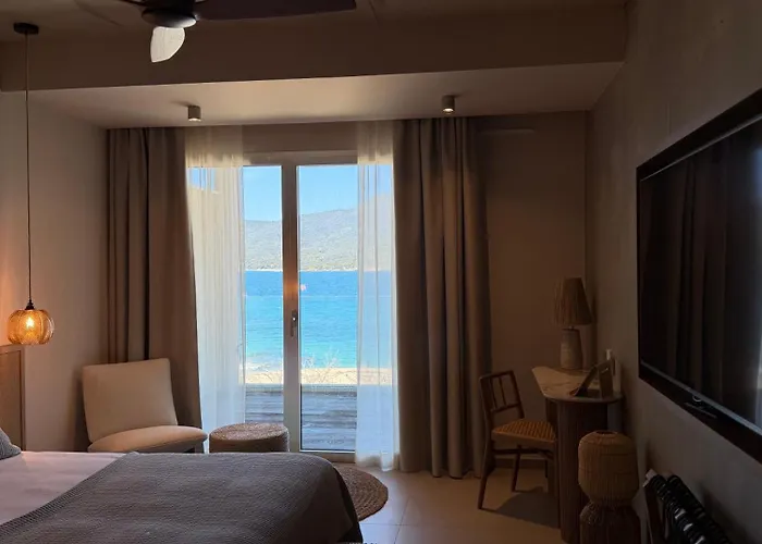 Casa C Hotel *